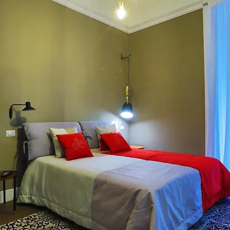 Bed & Breakfast Porto 53 Naples